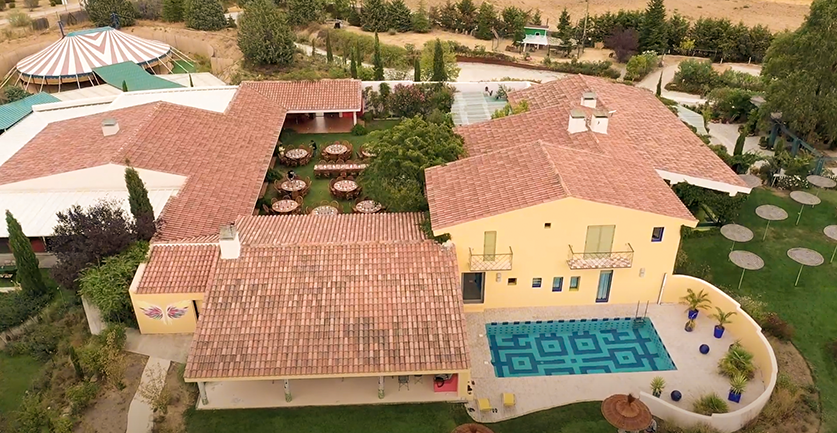 Finca Aal Cachucho, vista aérea de jardines y piscina a 20 minutos de Madrid